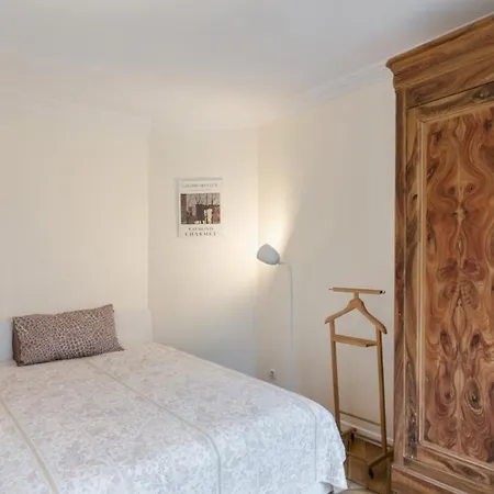 Appartamento Typical Flat In République District At The Heart Of - Welkeys *